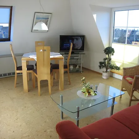 Residenz Vogelsand 3 *